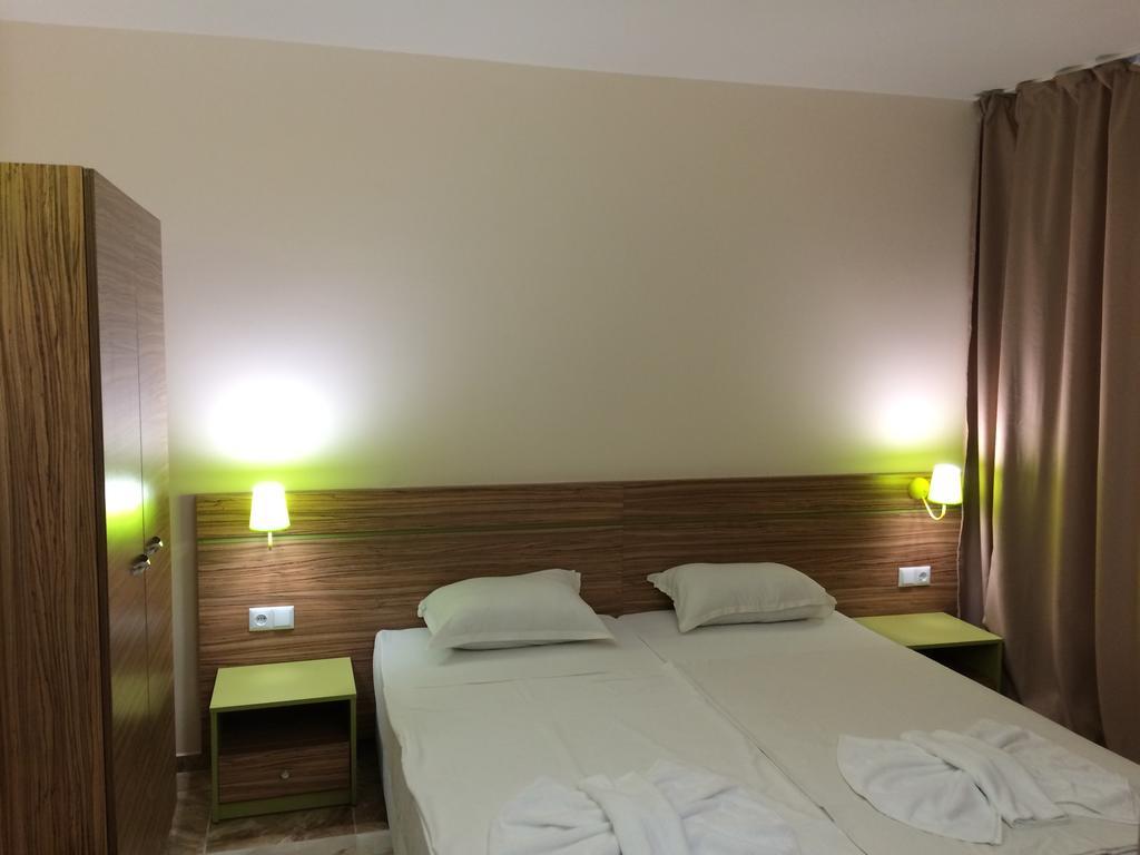 Tm Deluxe Hotel Sunny Beach Oda fotoğraf